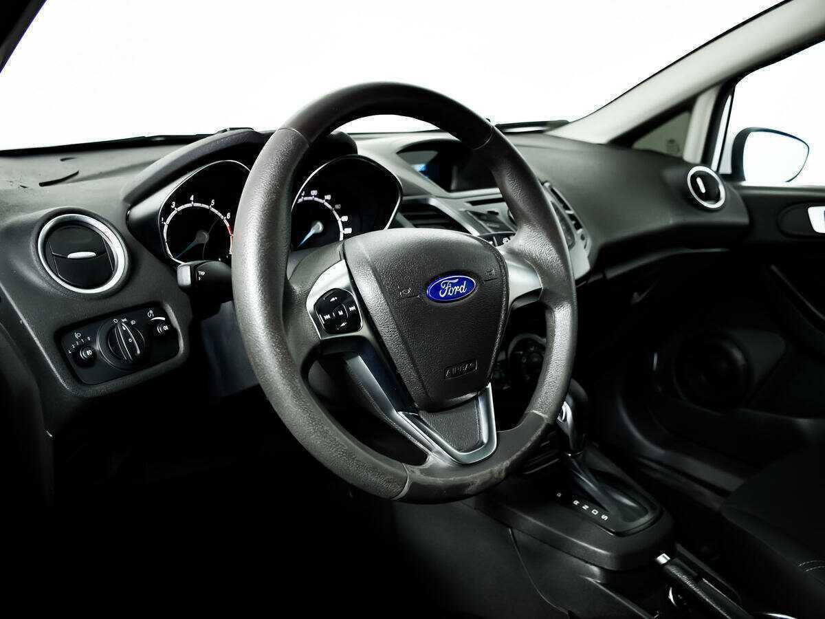 Ford Fiesta 2016 года с пробегом. Фото: #12