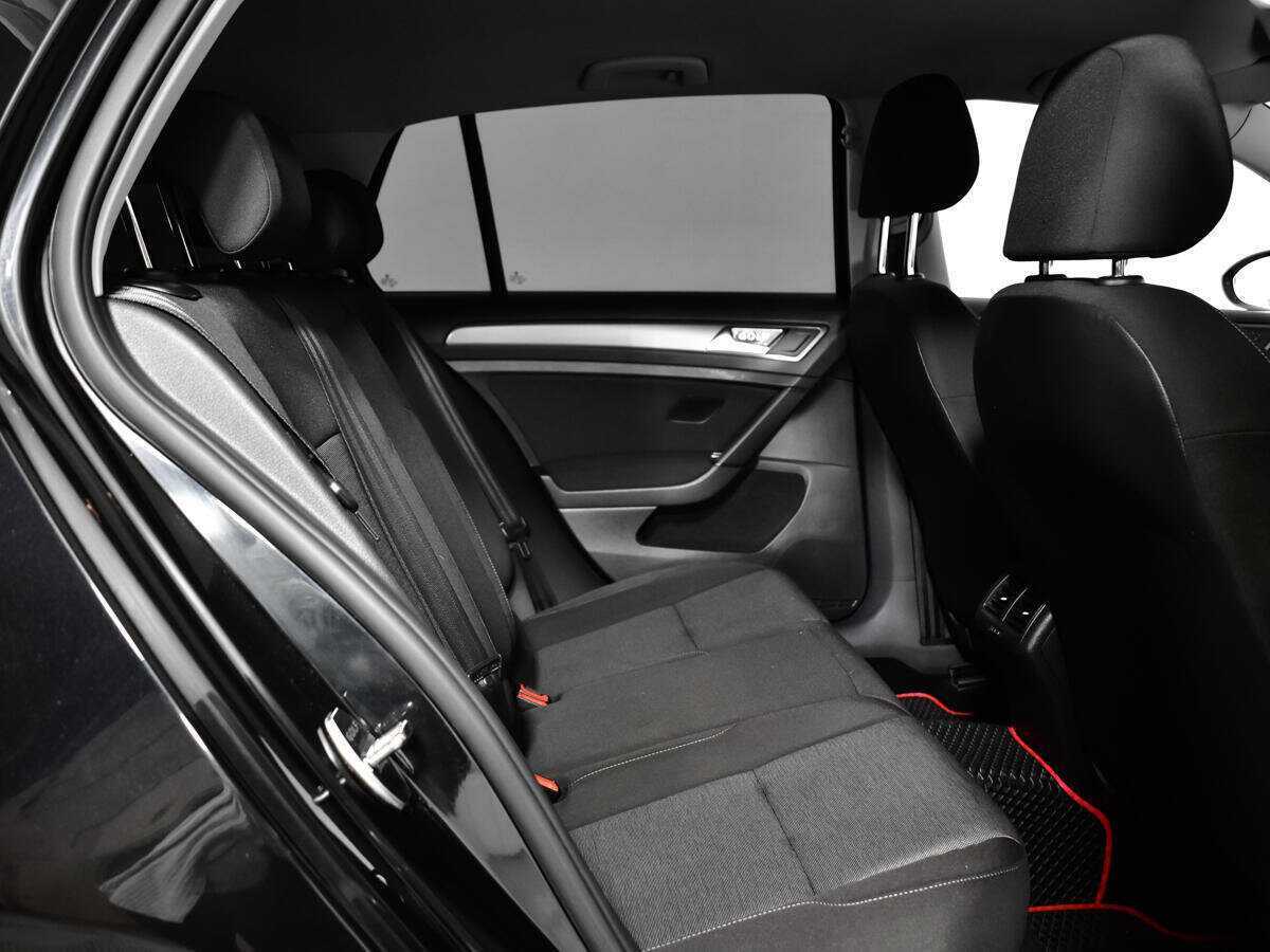 Volkswagen Golf 2013 года с пробегом. Фото: #9