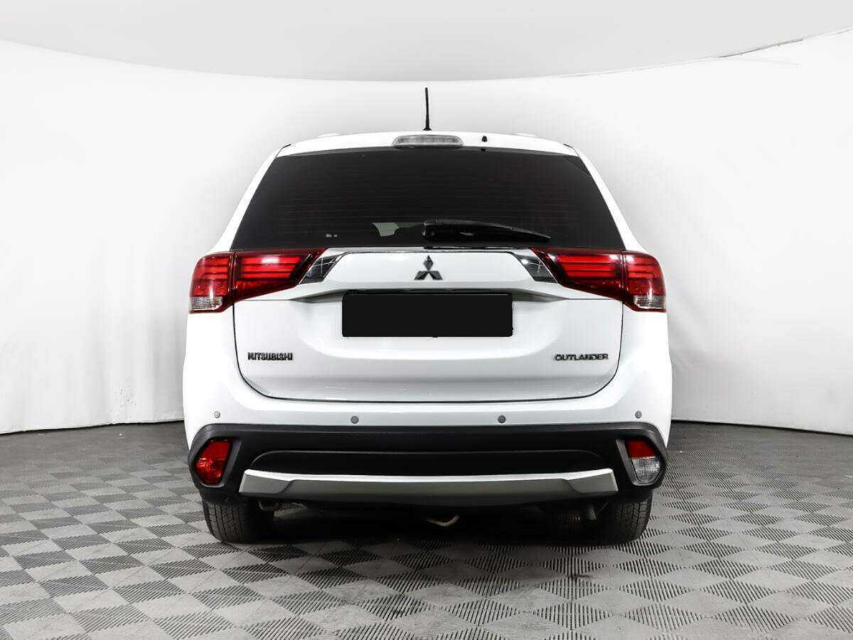 Mitsubishi Outlander 2016 года с пробегом. Фото: #5