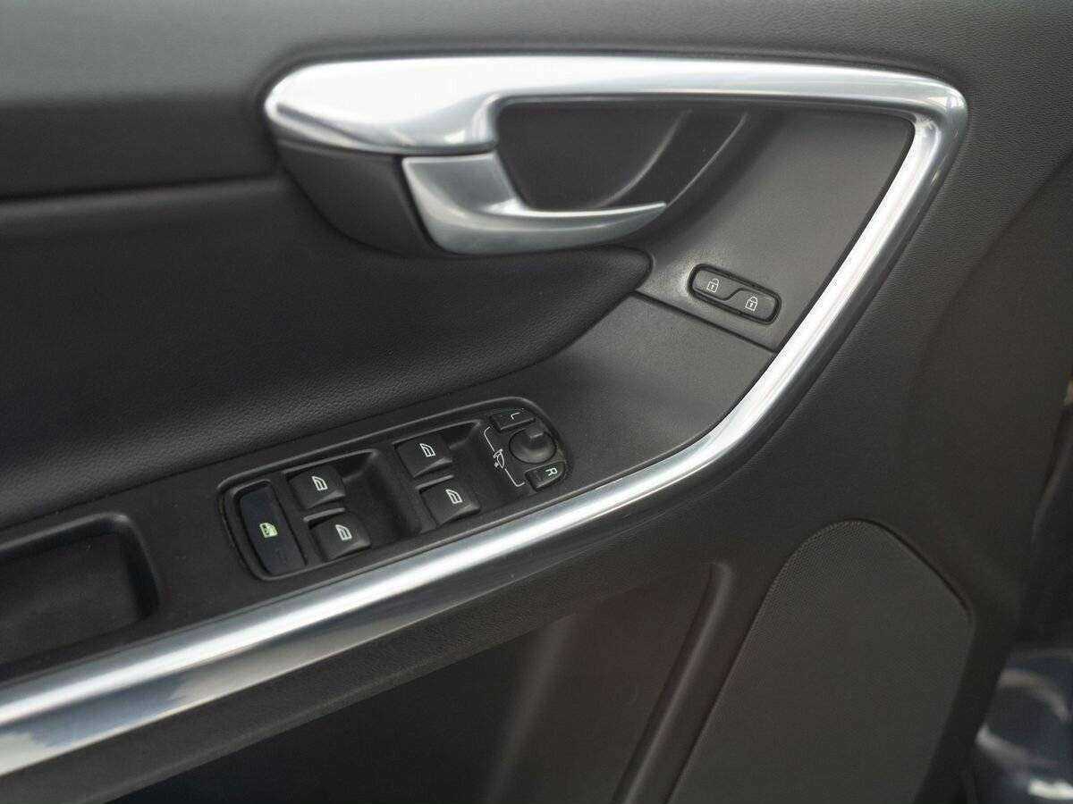 Volvo XC60 2012 года с пробегом. Фото: #12