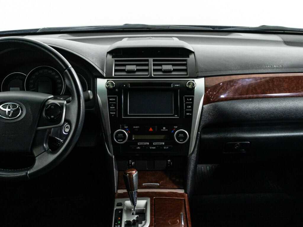 Toyota Camry 2012 года с пробегом. Фото: #13