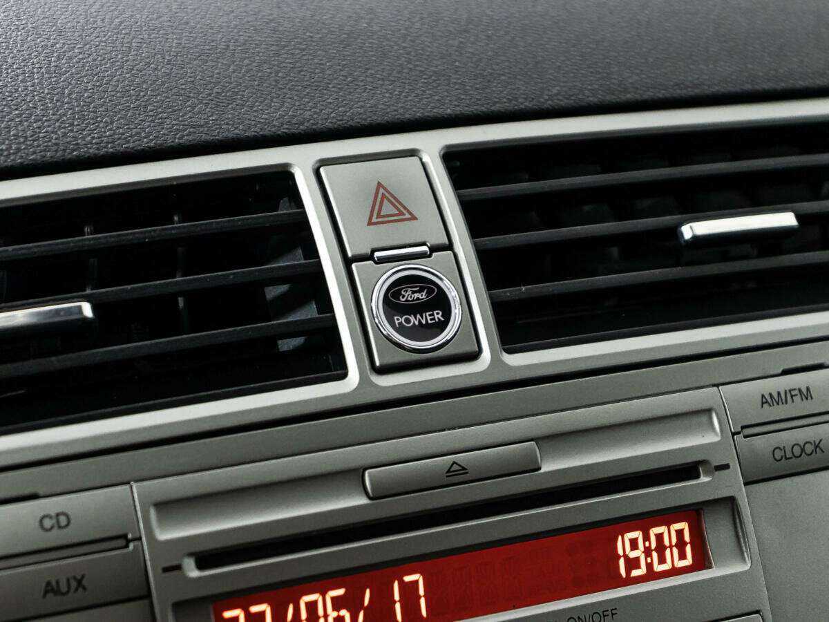 Ford Kuga 2012 года с пробегом. Фото: #15