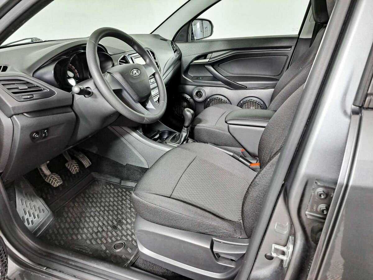 Lada (ВАЗ) Vesta 2017 года с пробегом. Фото: #13