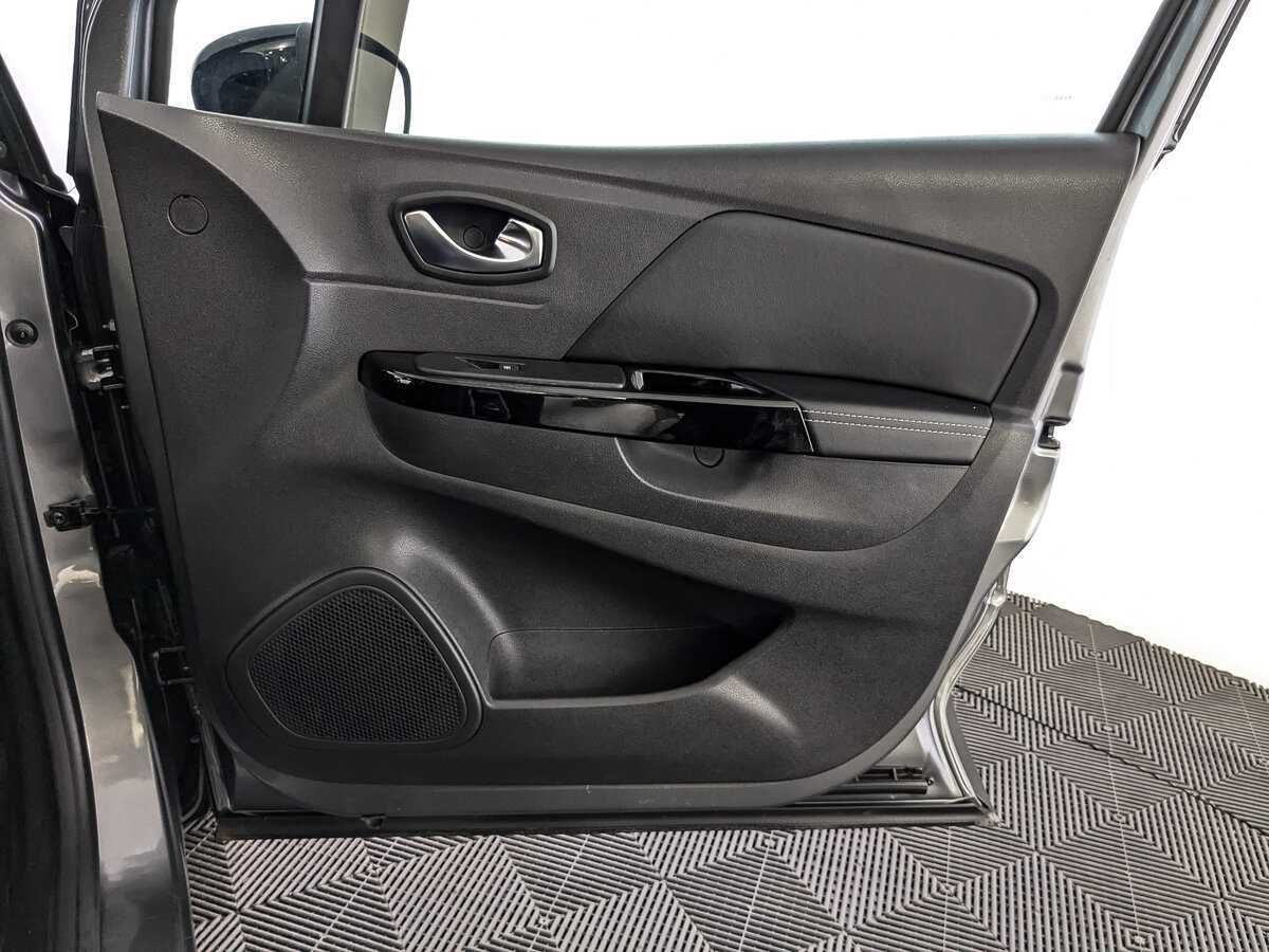 Renault Kaptur 2021 года с пробегом. Фото: #20