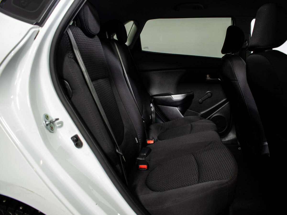 Kia Rio 2015 года с пробегом. Фото: #8