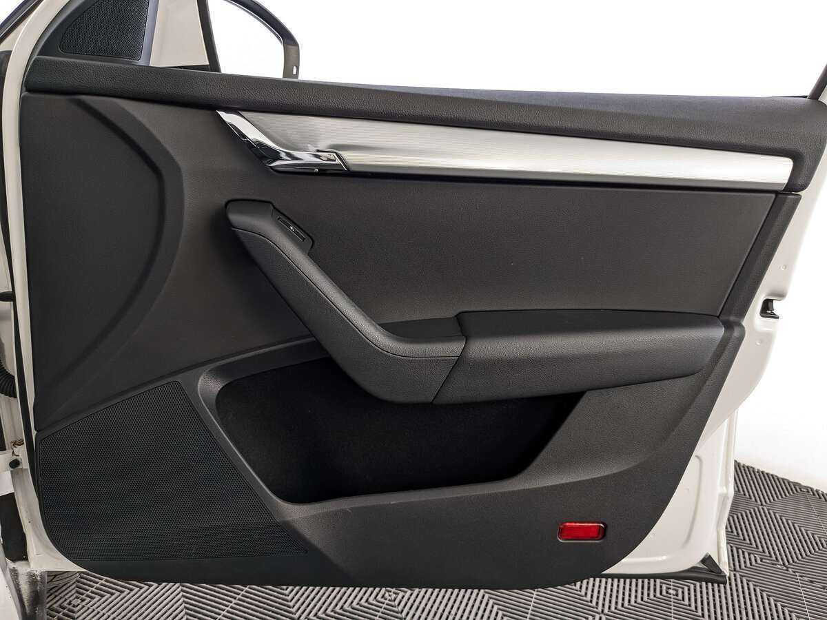 Skoda Octavia 2014 года с пробегом. Фото: #23