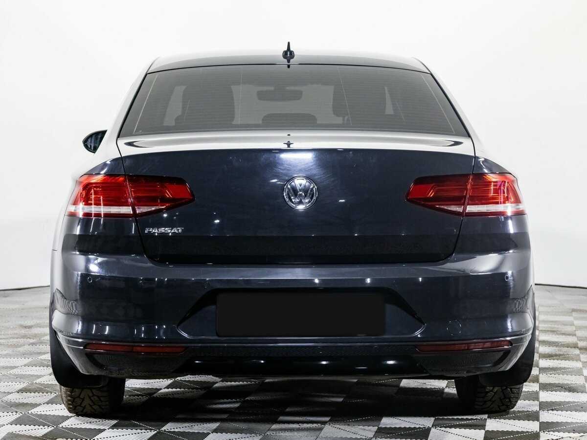 Volkswagen Passat 2018 года с пробегом. Фото: #4