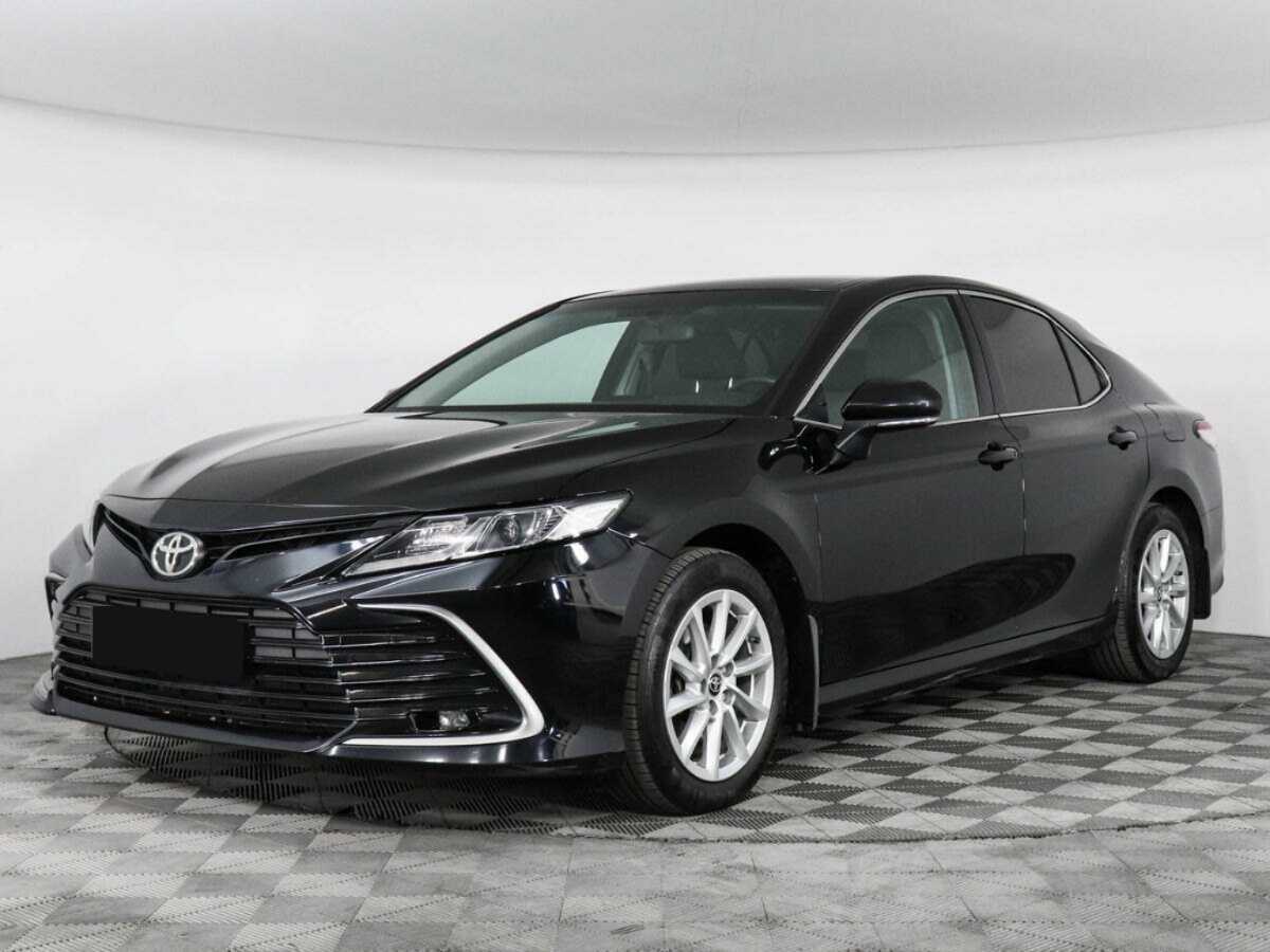 Toyota Camry 2021 года с пробегом. Посмотреть фото