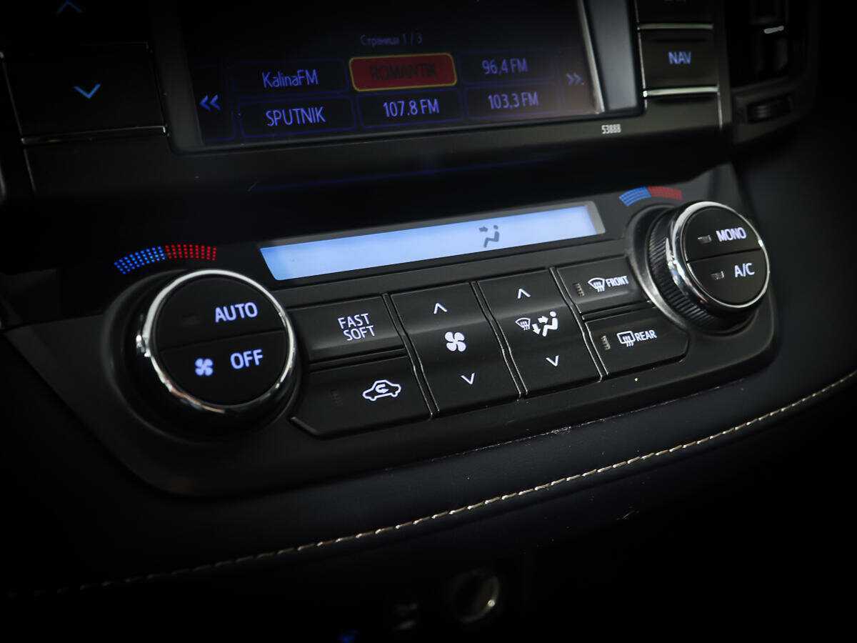 Toyota RAV4 2013 года с пробегом. Фото: #15