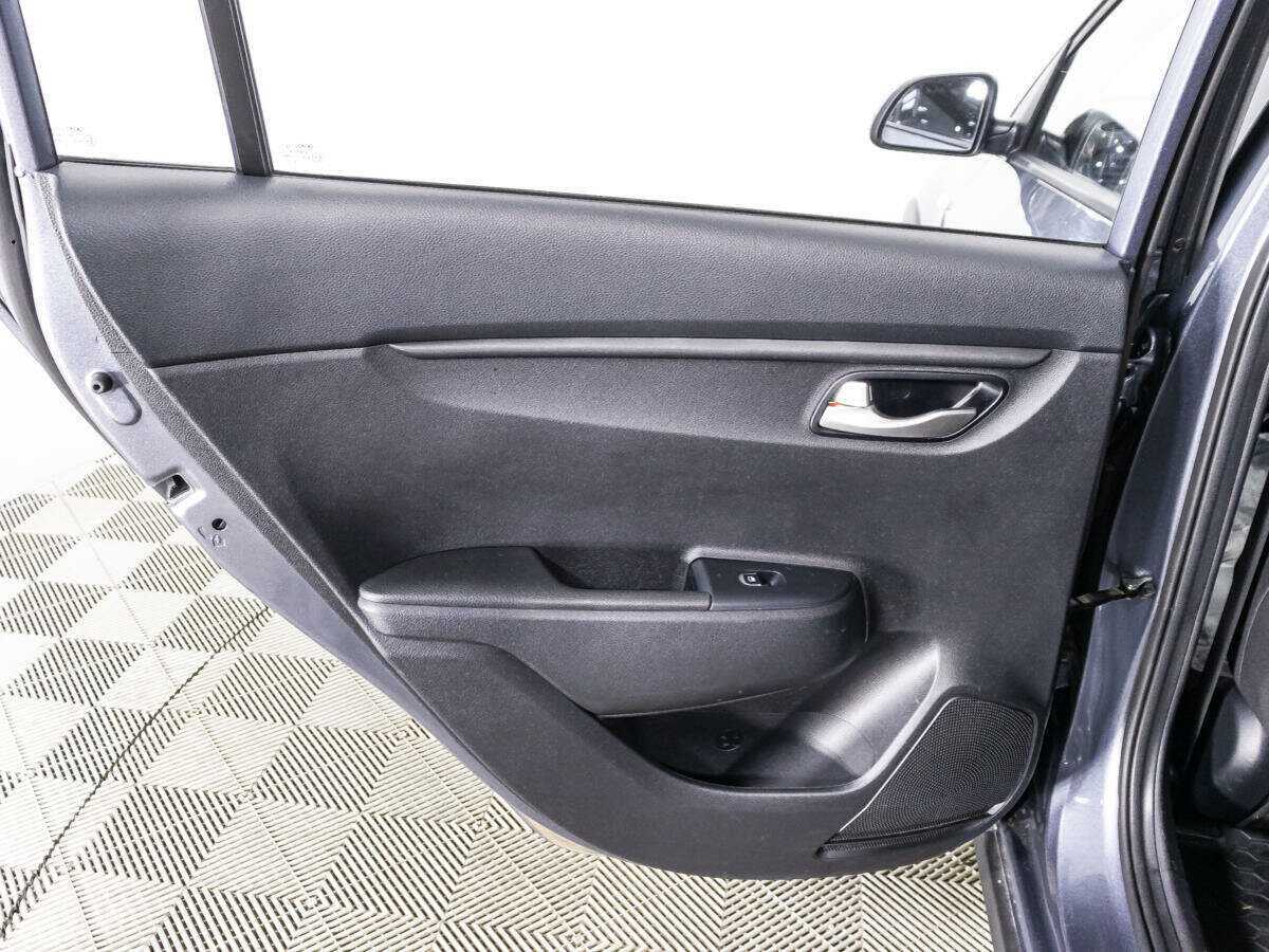 Kia Rio 2021 года с пробегом. Фото: #23