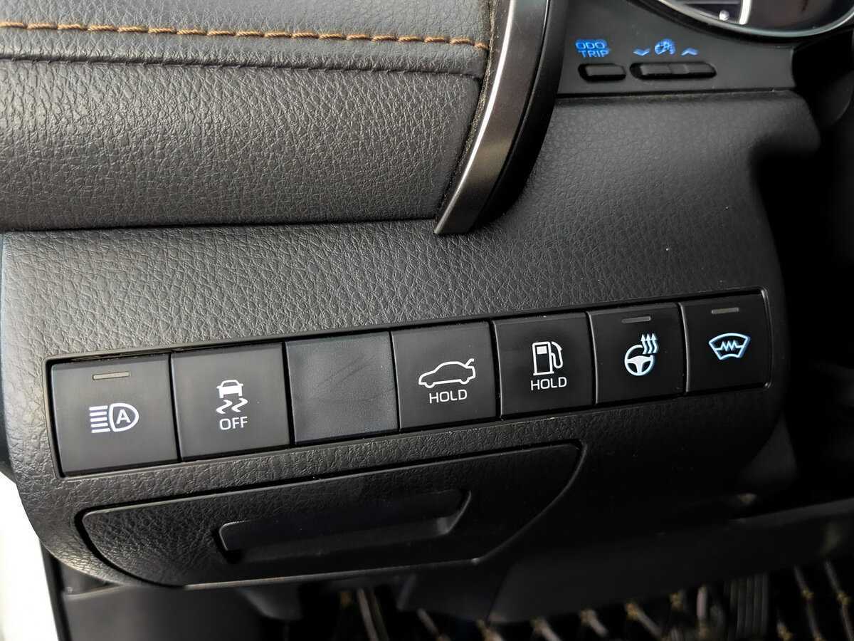 Toyota Camry 2021 года с пробегом. Фото: #24