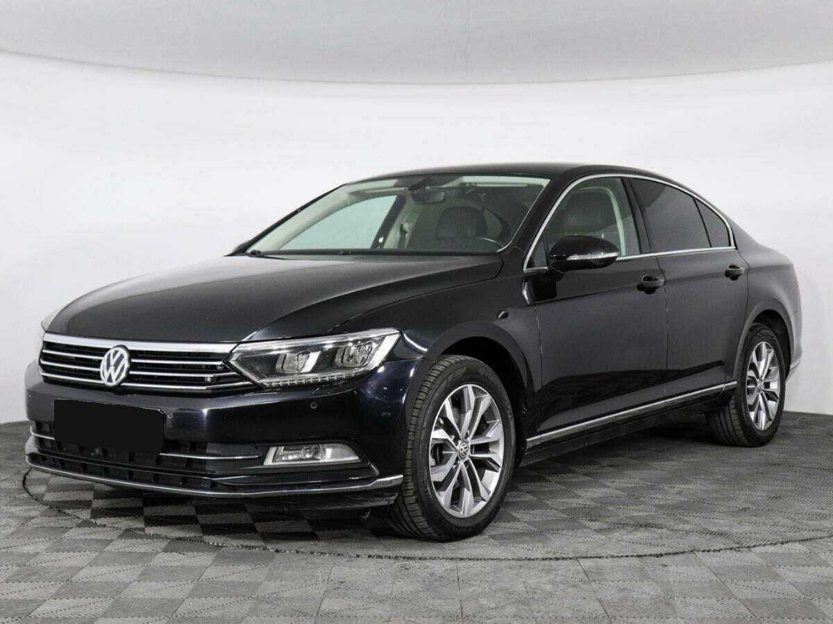 Volkswagen Passat 2016 года с пробегом. Посмотреть фото