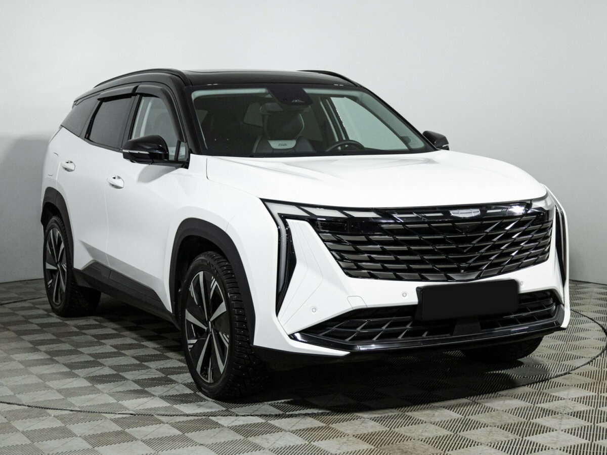 Geely Atlas 2024 года с пробегом. Фото: #2
