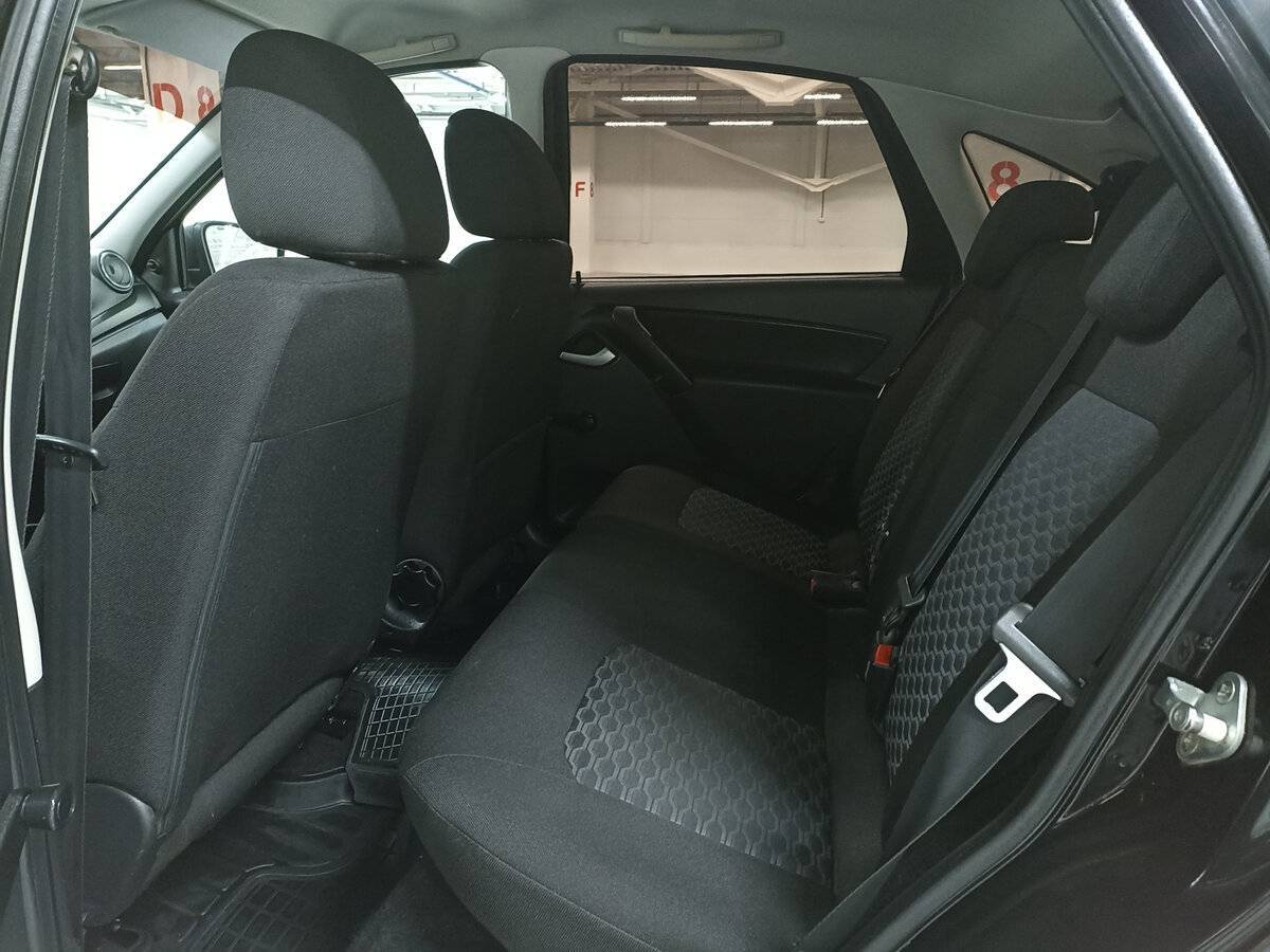 Lada (ВАЗ) Granta 2018 года с пробегом. Фото: #11