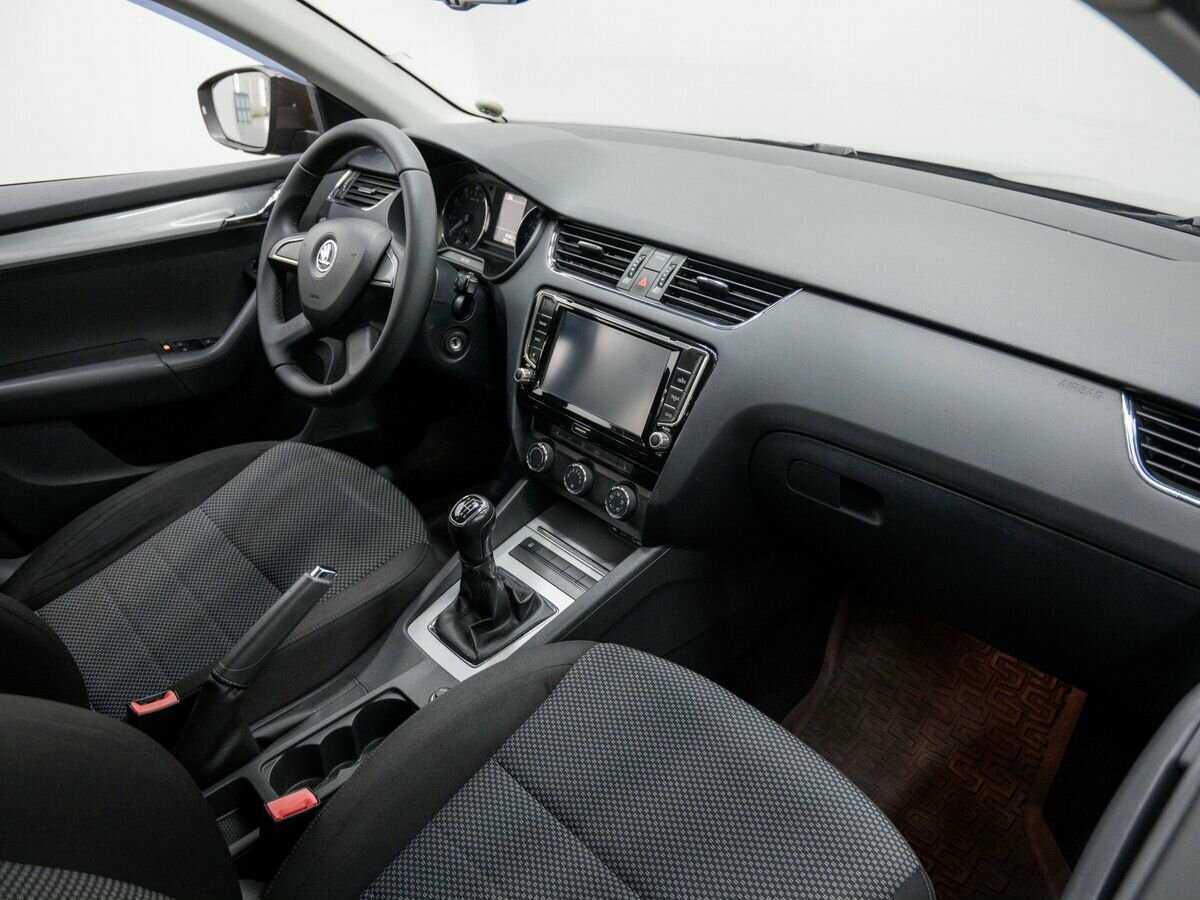 Skoda Octavia 2013 года с пробегом. Фото: #6