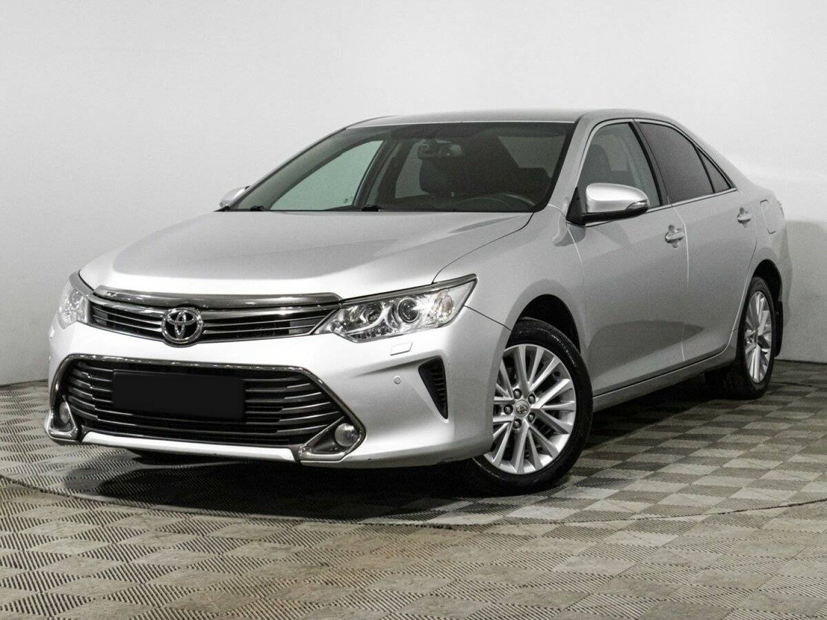 Toyota Camry 2015 года с пробегом. Посмотреть фото