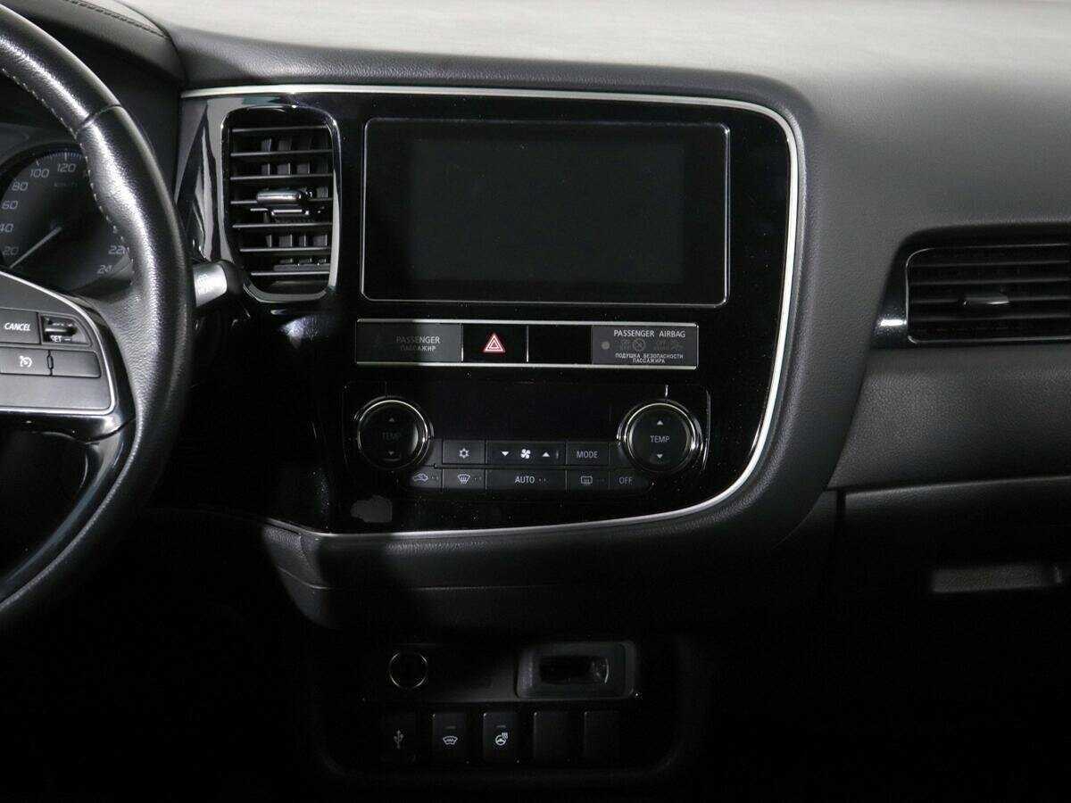 Mitsubishi Outlander 2019 года с пробегом. Фото: #22