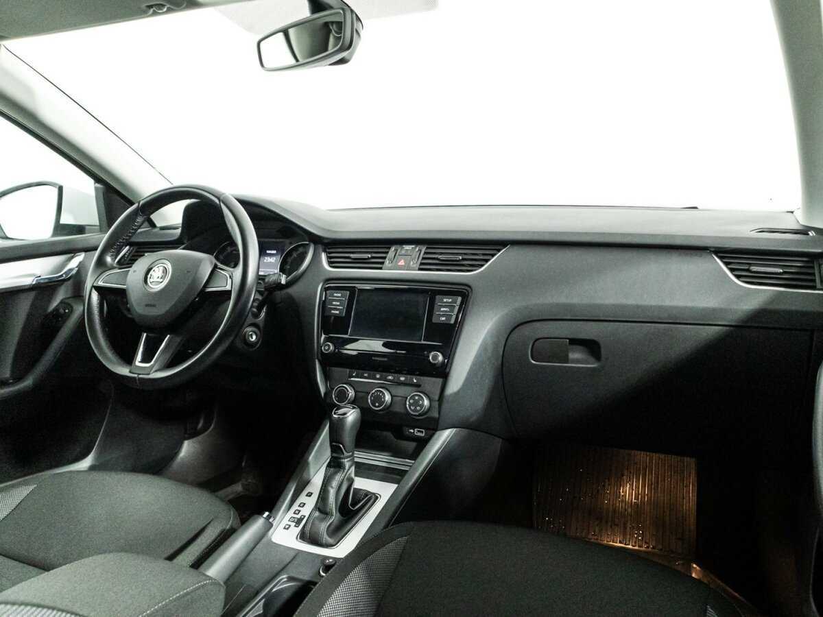 Skoda Octavia 2019 года с пробегом. Фото: #8