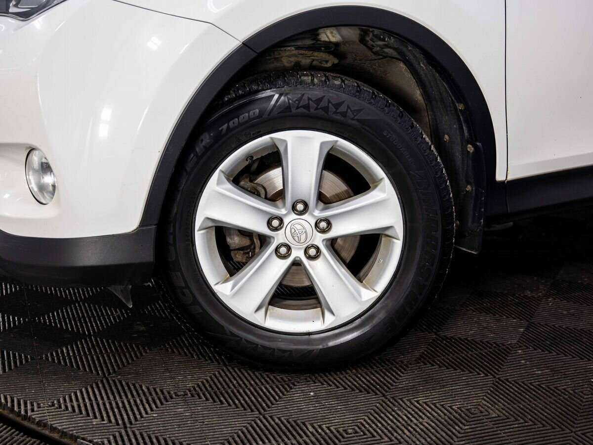 Toyota RAV4 2013 года с пробегом. Фото: #8