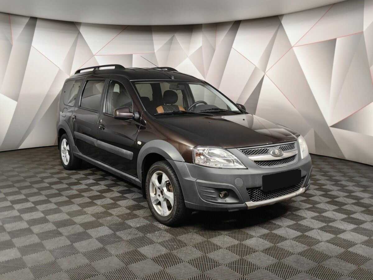 Lada (ВАЗ) Largus 2015 года с пробегом. Фото: #2