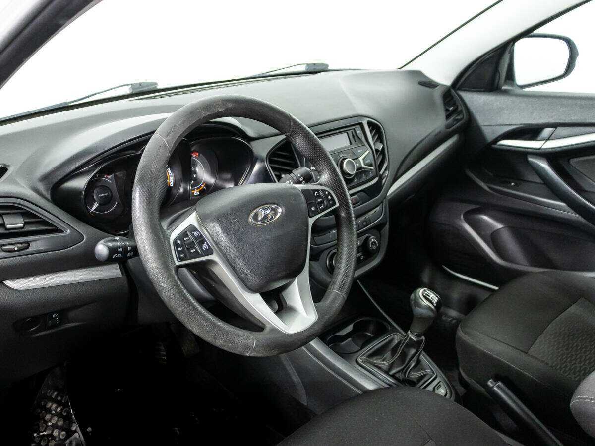 Lada (ВАЗ) Vesta 2017 года с пробегом. Фото: #10
