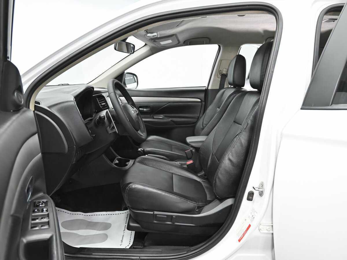 Mitsubishi Outlander 2012 года с пробегом. Фото: #6