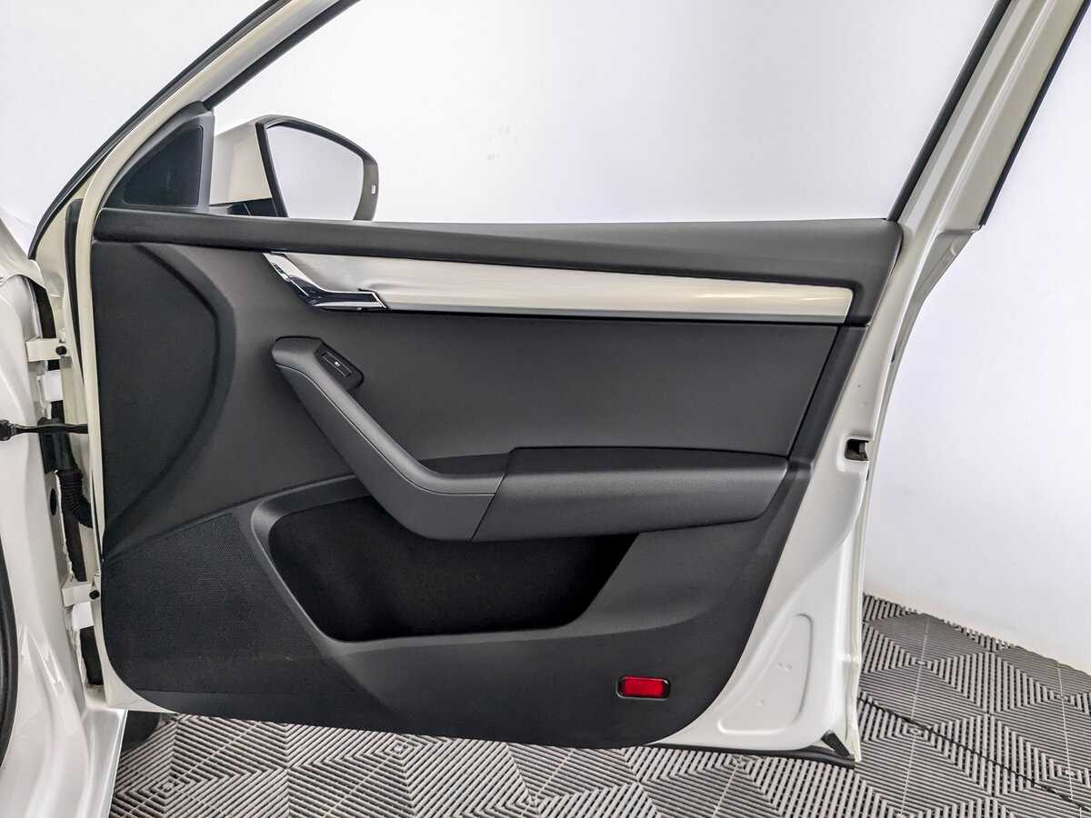 Skoda Octavia 2019 года с пробегом. Фото: #23
