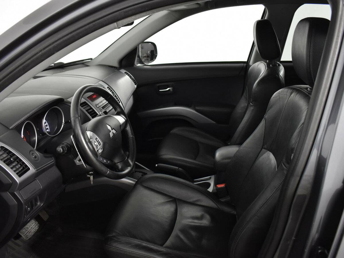 Mitsubishi Outlander 2012 года с пробегом. Фото: #6