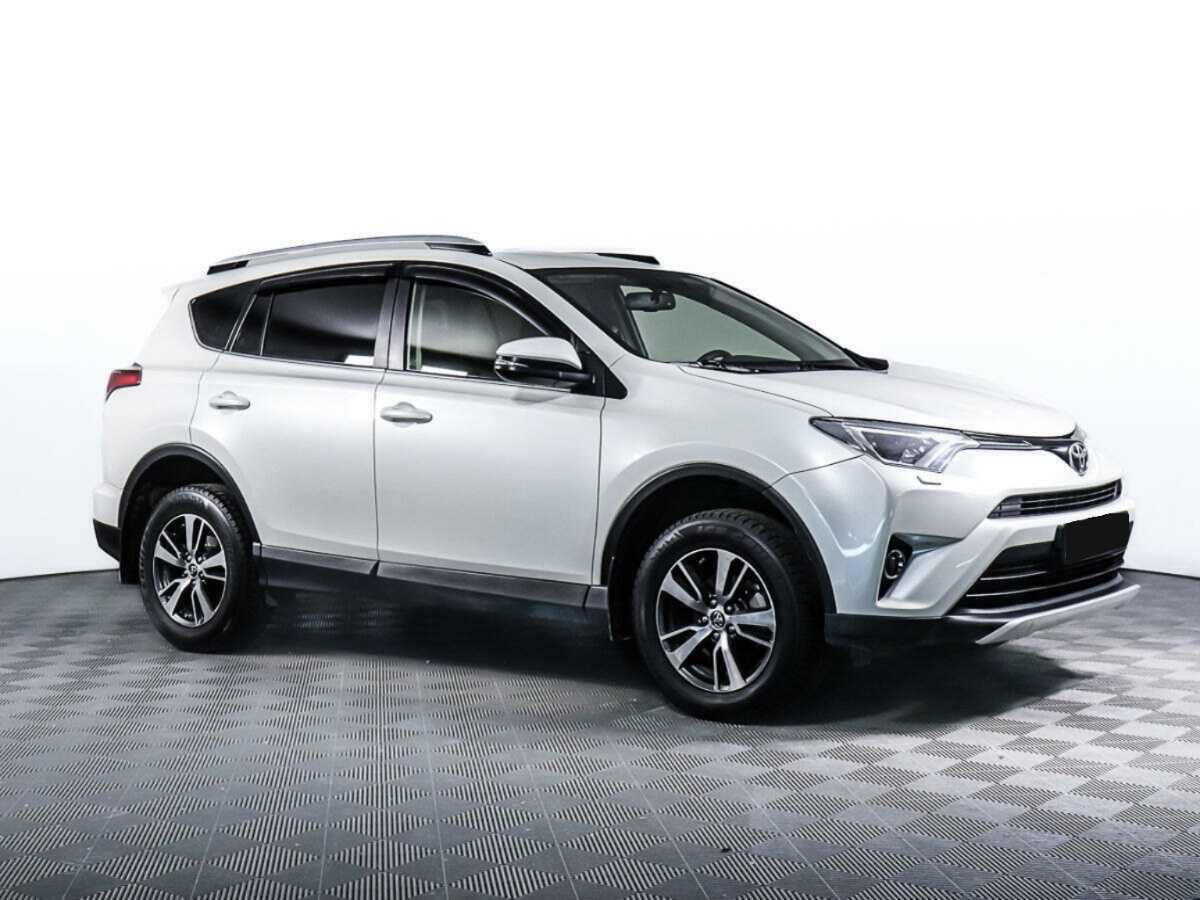 Toyota RAV4 2016 года с пробегом. Посмотреть фото