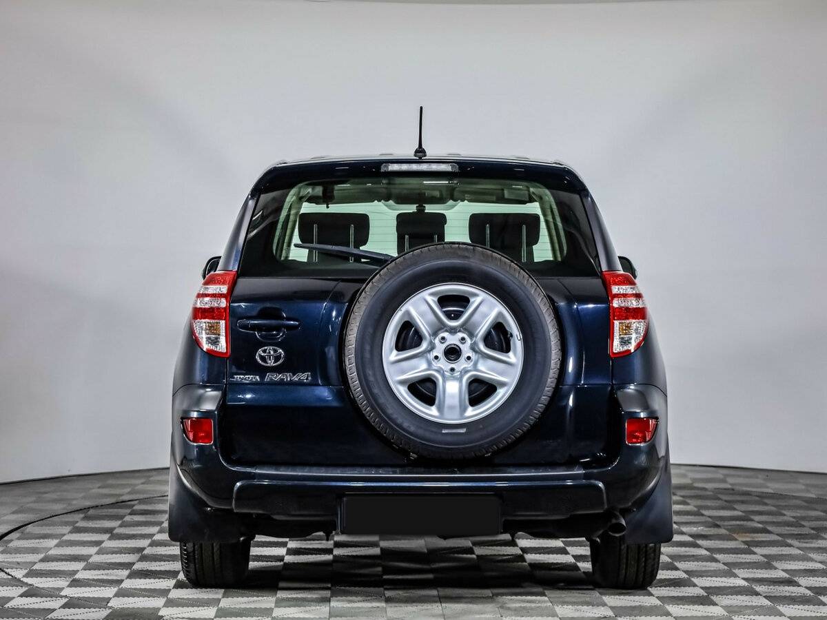 Toyota RAV4 2012 года с пробегом. Фото: #4