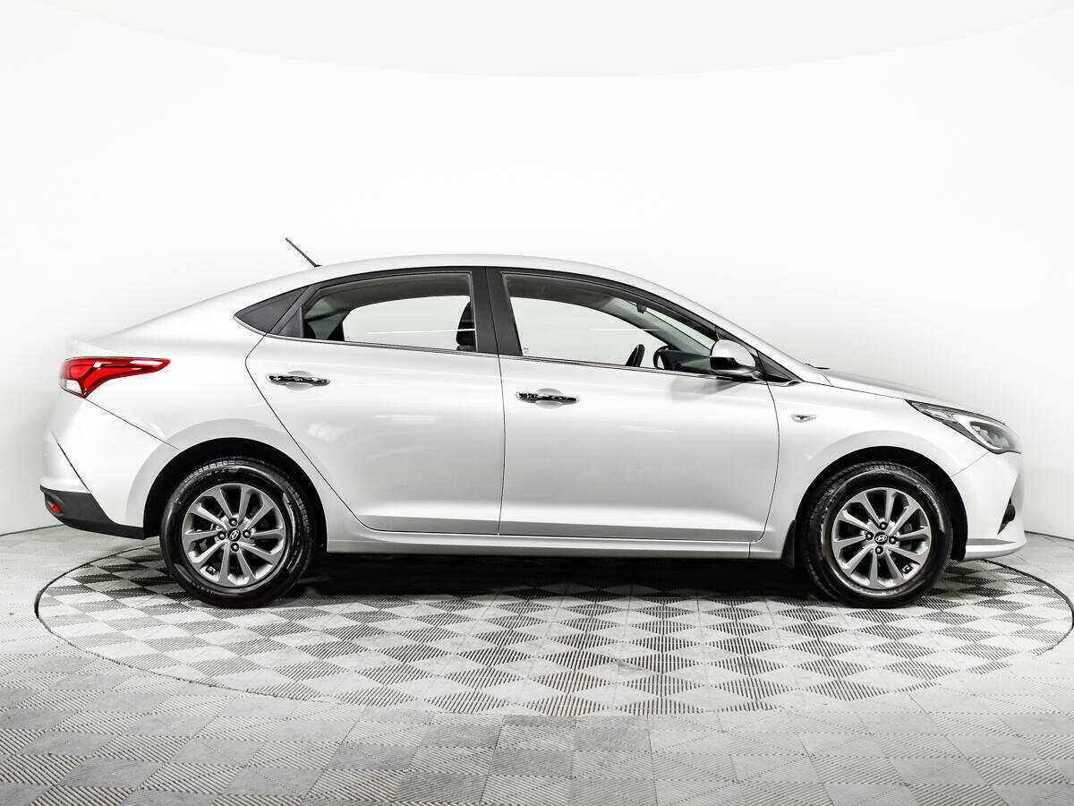 Hyundai Solaris 2021 года с пробегом. Фото: #3