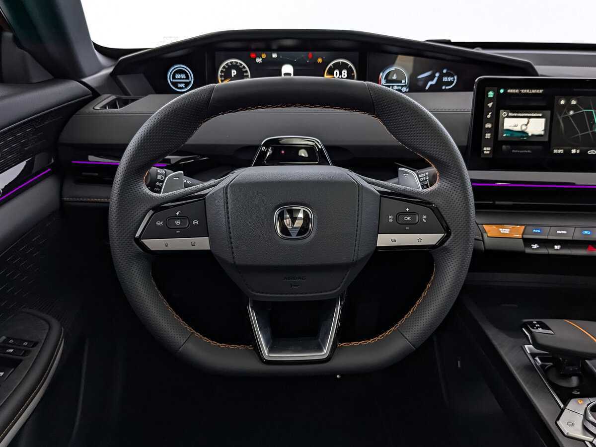 Changan UNI-V 2024 года с пробегом. Фото: #21