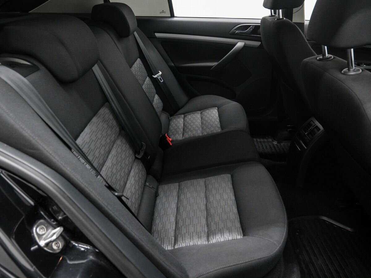 Skoda Octavia 2012 года с пробегом. Фото: #7