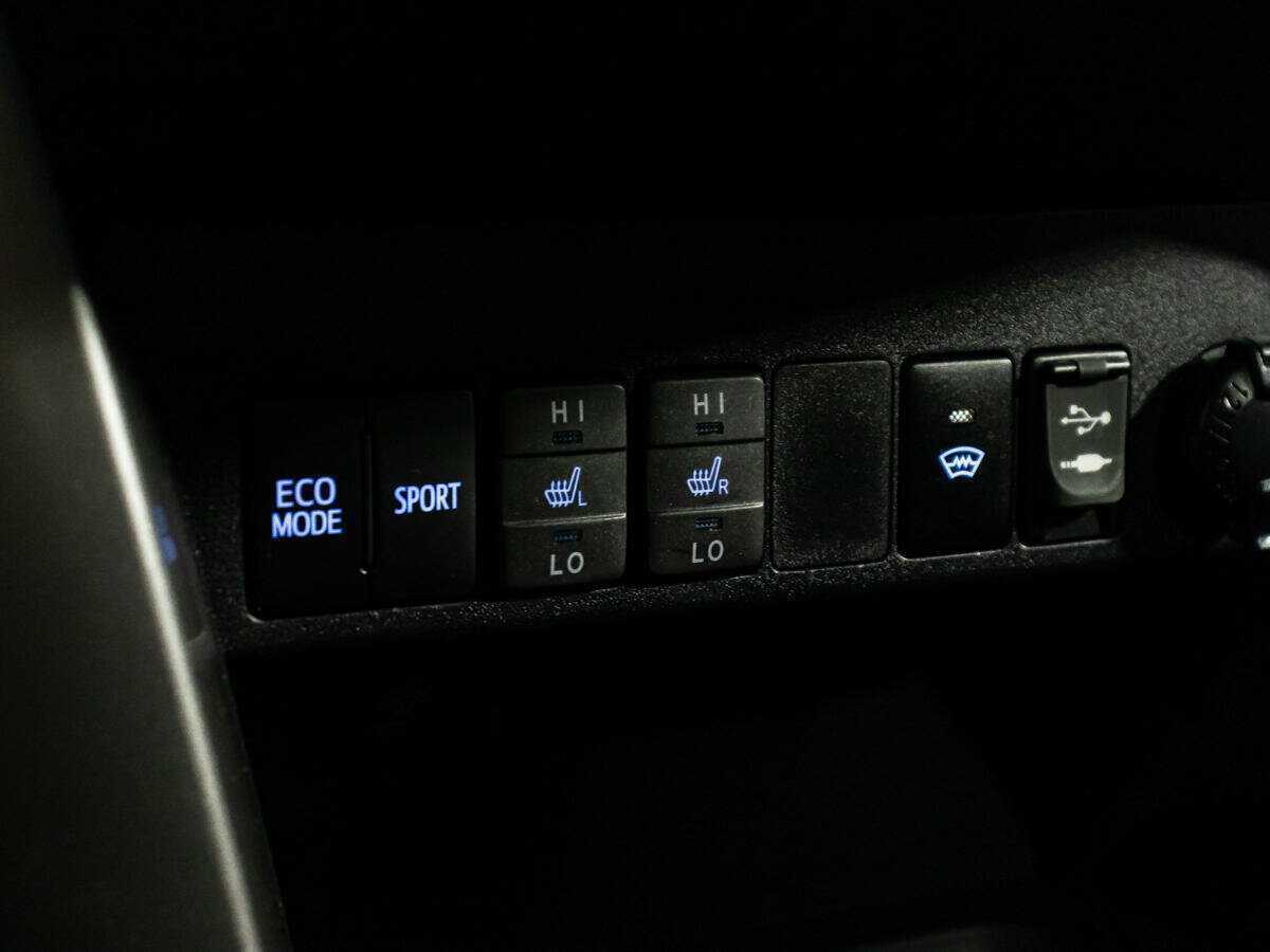 Toyota RAV4 2016 года с пробегом. Фото: #18