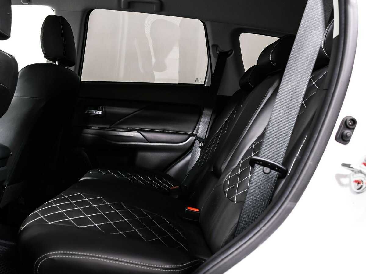 Mitsubishi Outlander 2022 года с пробегом. Фото: #12