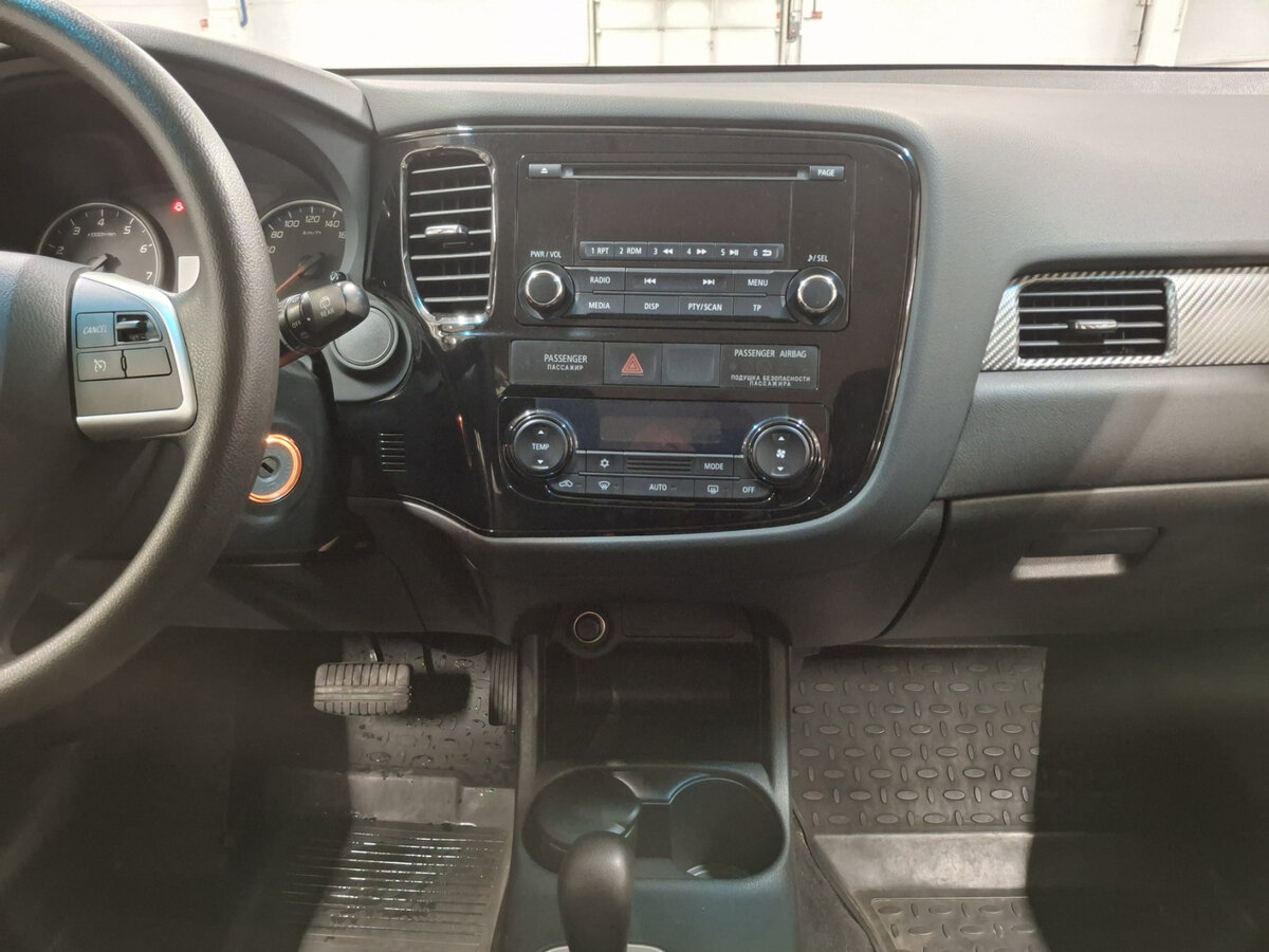 Mitsubishi Outlander 2014 года с пробегом. Фото: #13