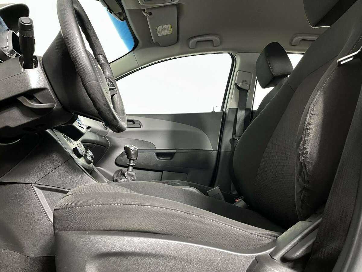 Chevrolet Aveo 2013 года с пробегом. Фото: #8