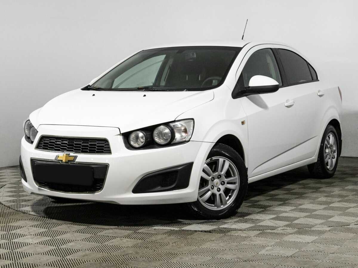 Chevrolet Aveo 2015 года с пробегом. Посмотреть фото