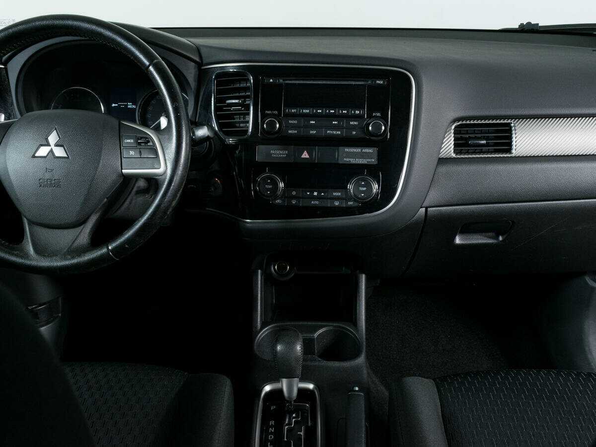 Mitsubishi Outlander 2012 года с пробегом. Фото: #10