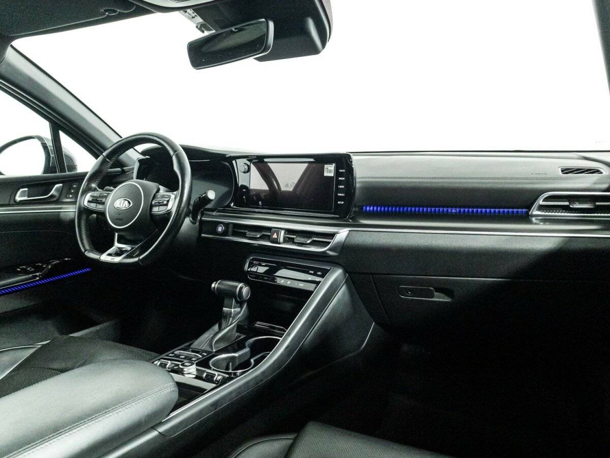 Kia K5 2021 года с пробегом. Фото: #8