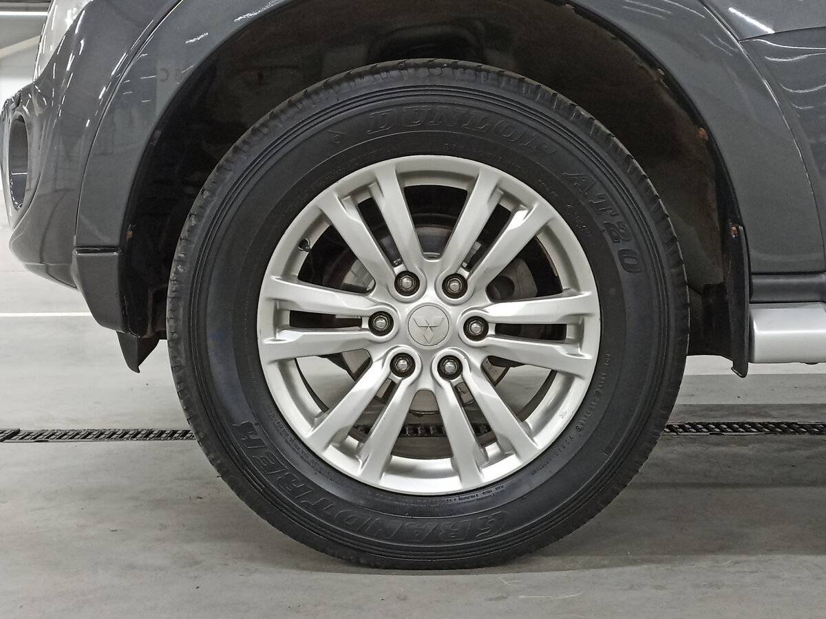 Mitsubishi Pajero 2012 года с пробегом. Фото: #17