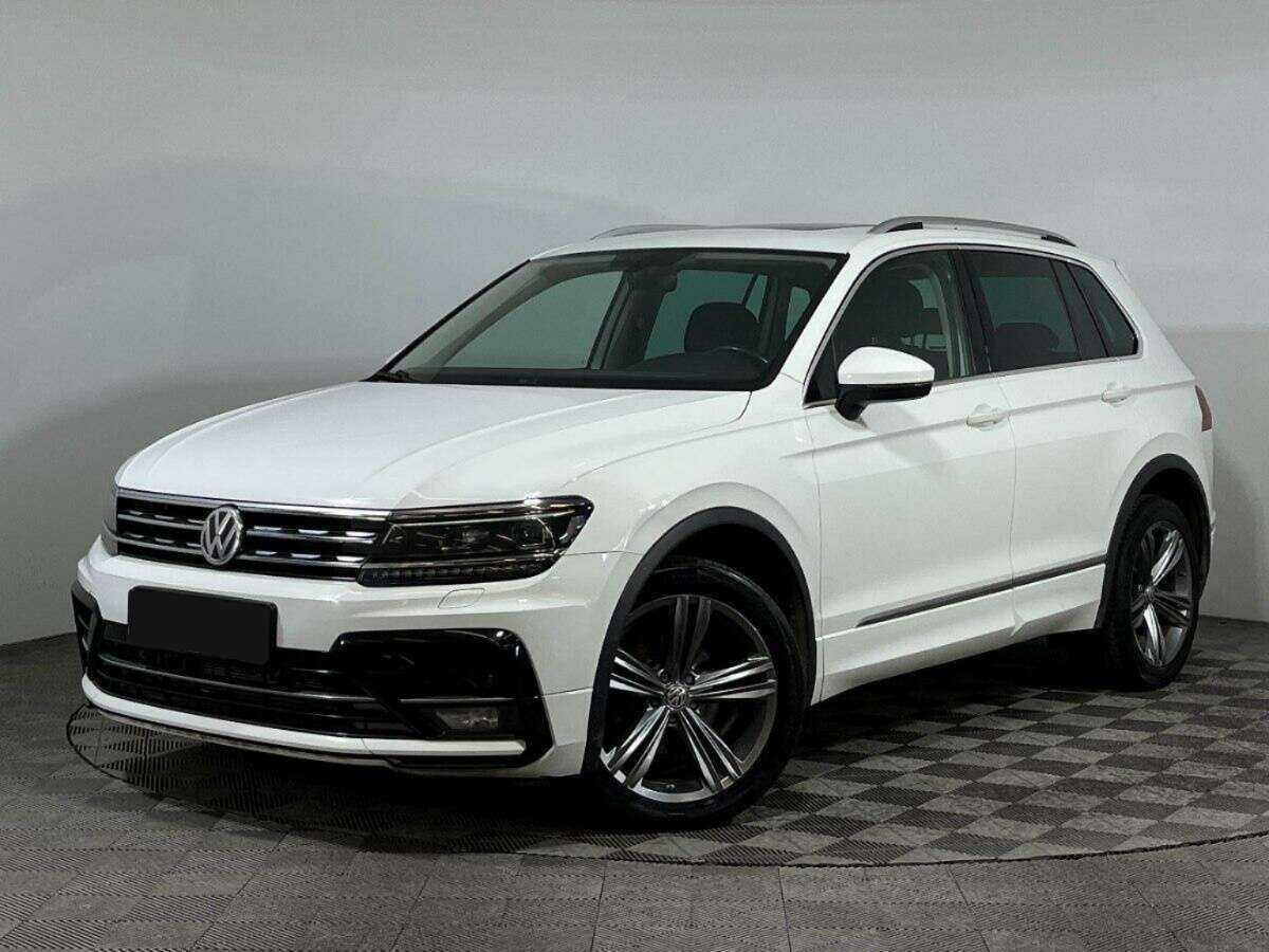 Volkswagen Tiguan 2018 года с пробегом. Посмотреть фото