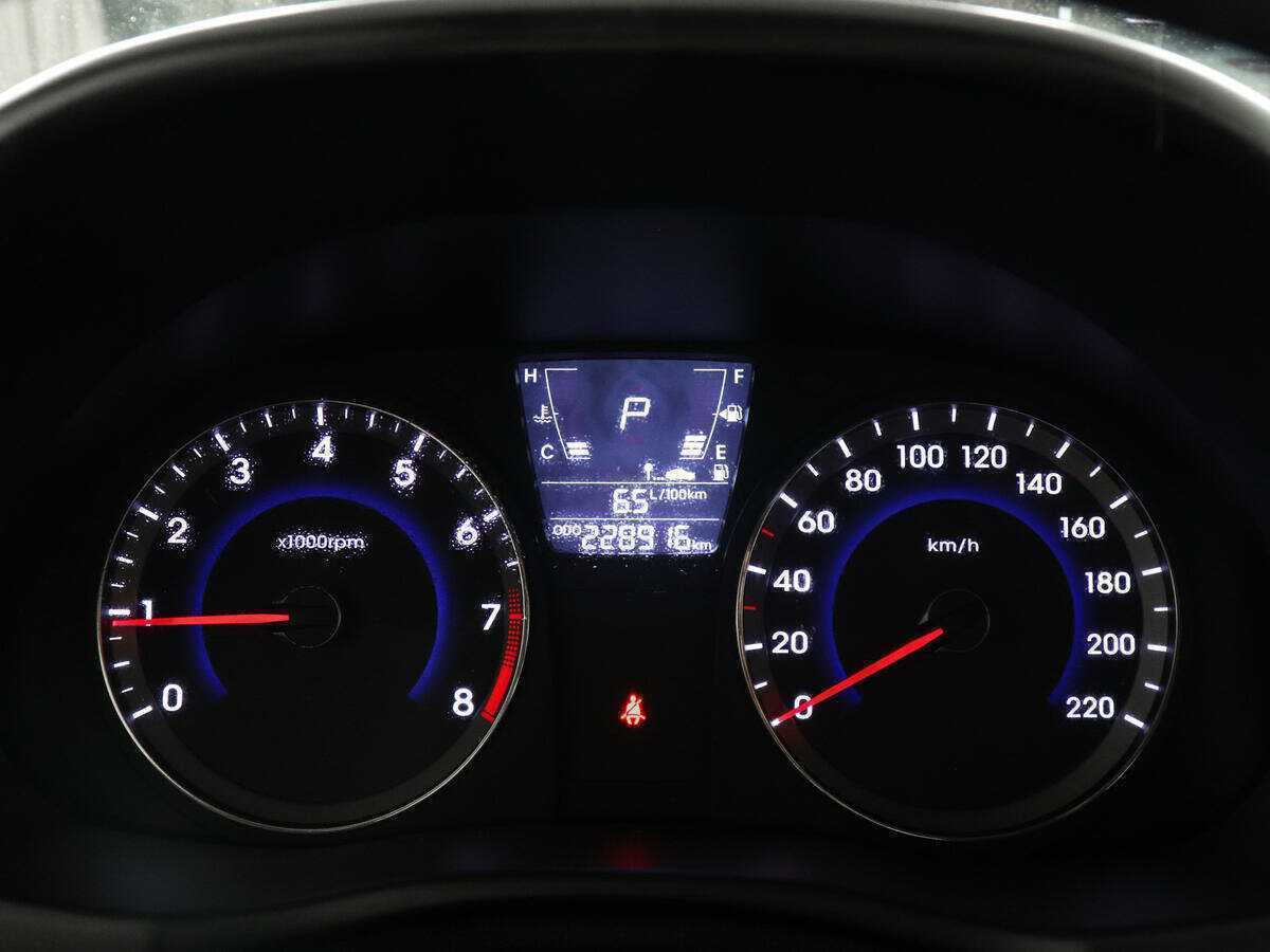 Hyundai Solaris 2012 года с пробегом. Фото: #6