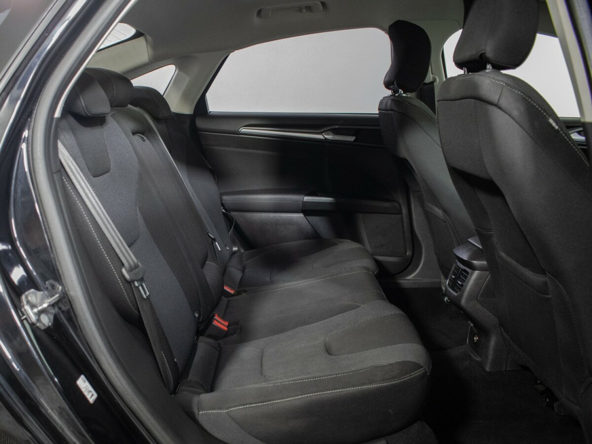 Ford Mondeo 2017 года с пробегом. Фото: #9