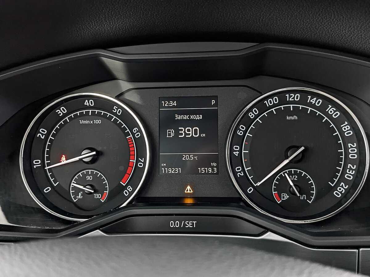 Skoda Superb 2017 года с пробегом. Фото: #12