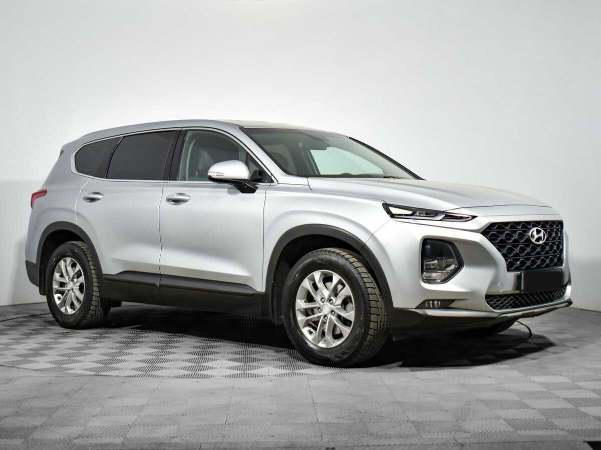 Hyundai Santa Fe 2018 года с пробегом. Фото: #2