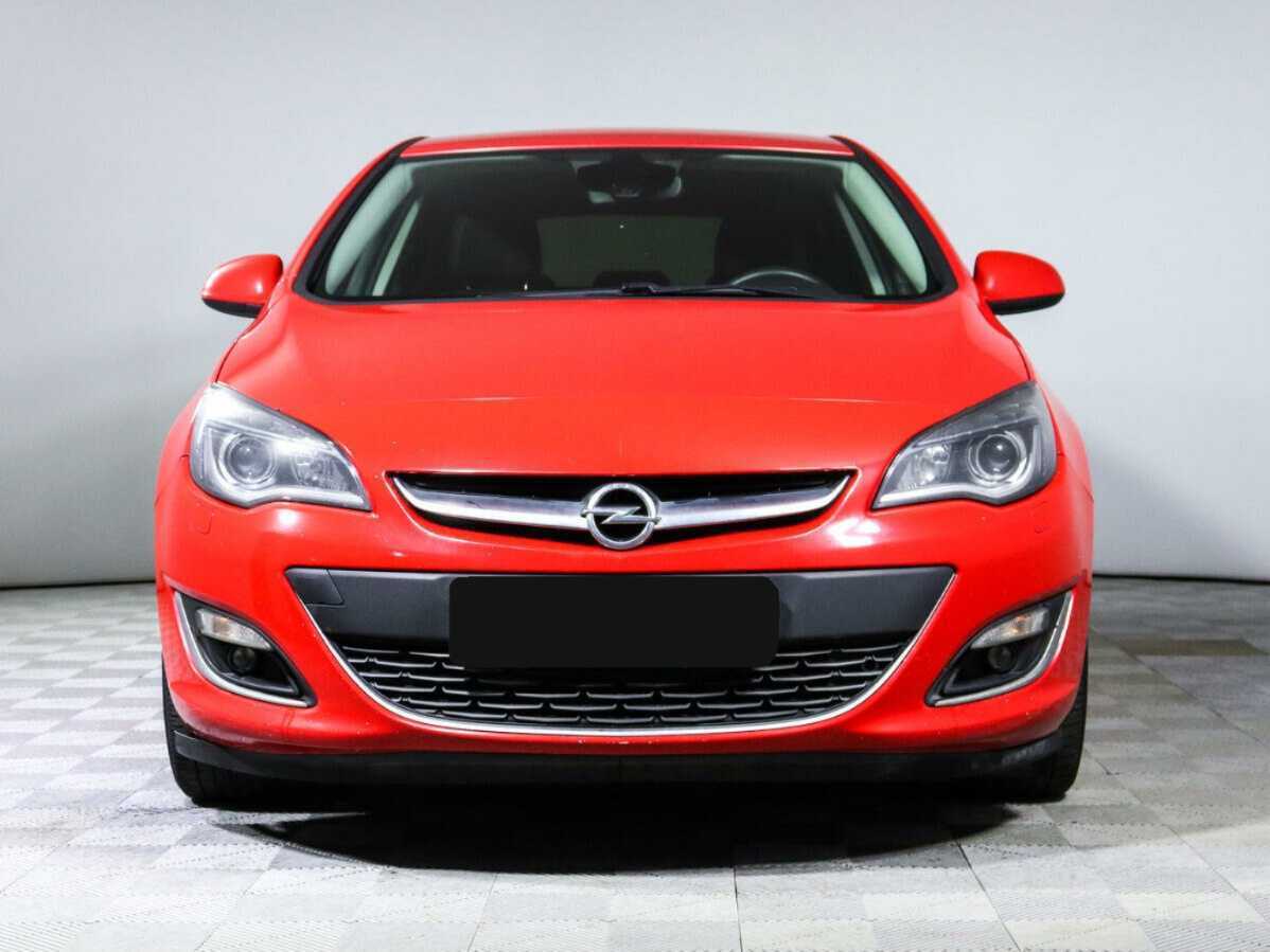 Opel Astra 2012 года с пробегом. Фото: #1
