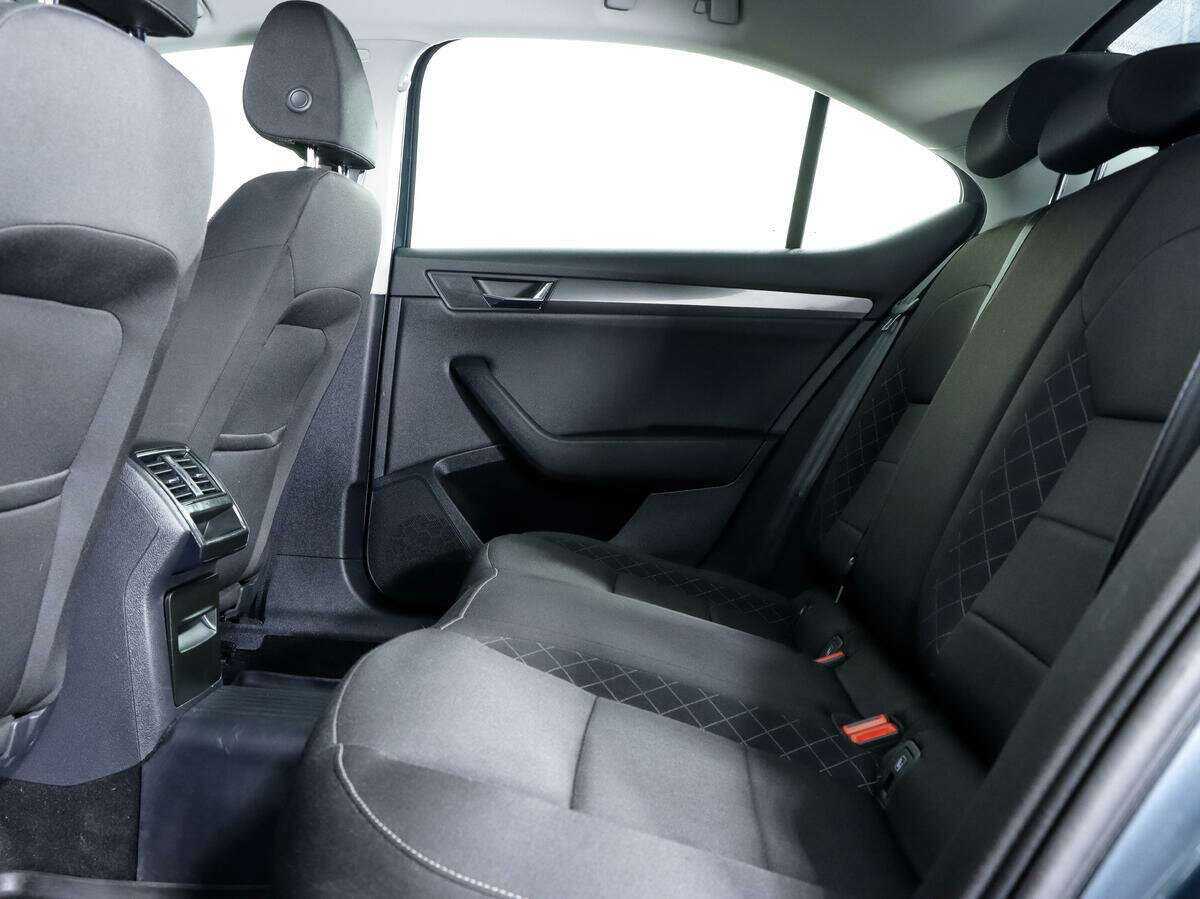 Skoda Superb 2018 года с пробегом. Фото: #8