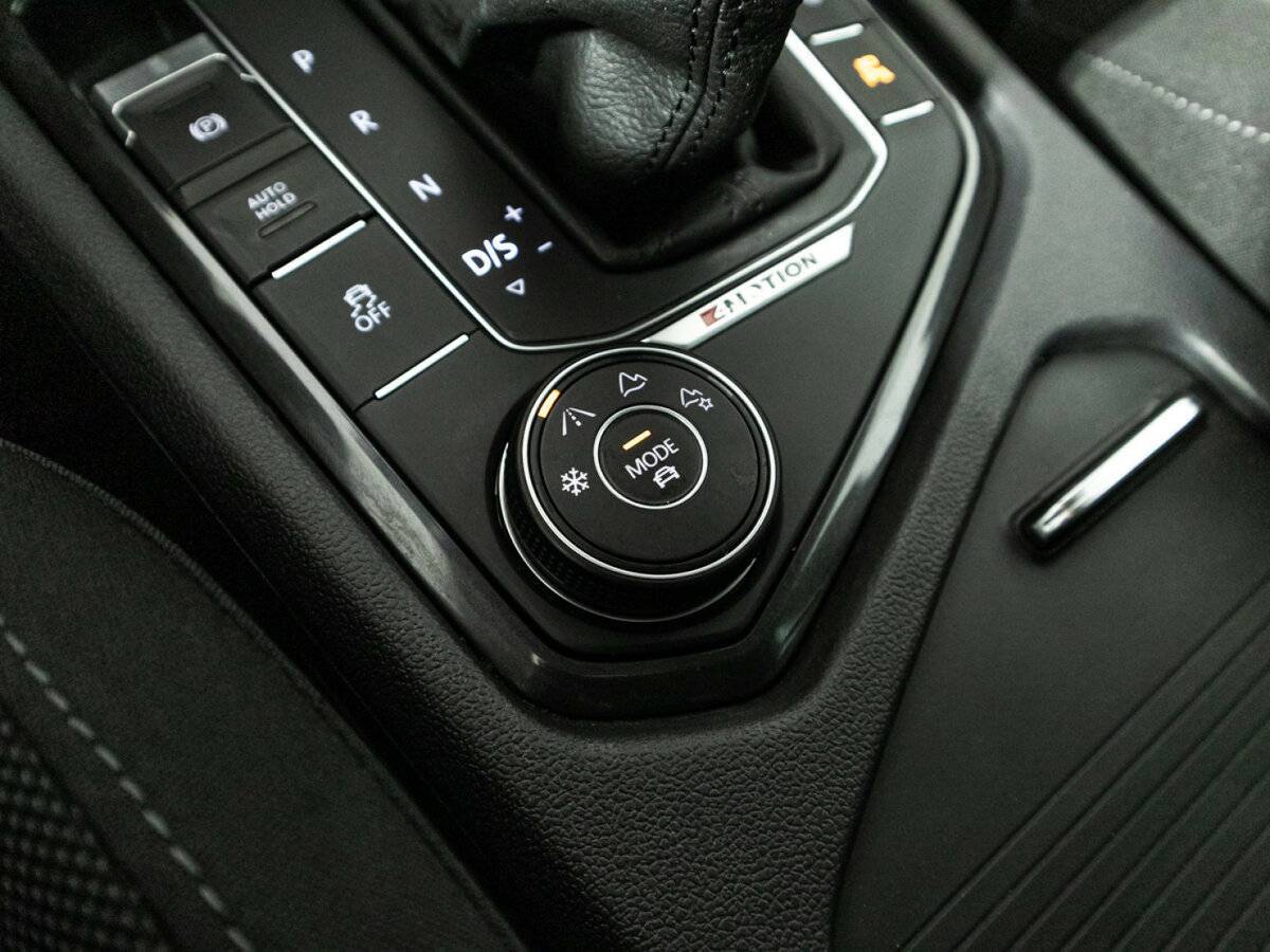 Volkswagen Tiguan 2017 года с пробегом. Фото: #18