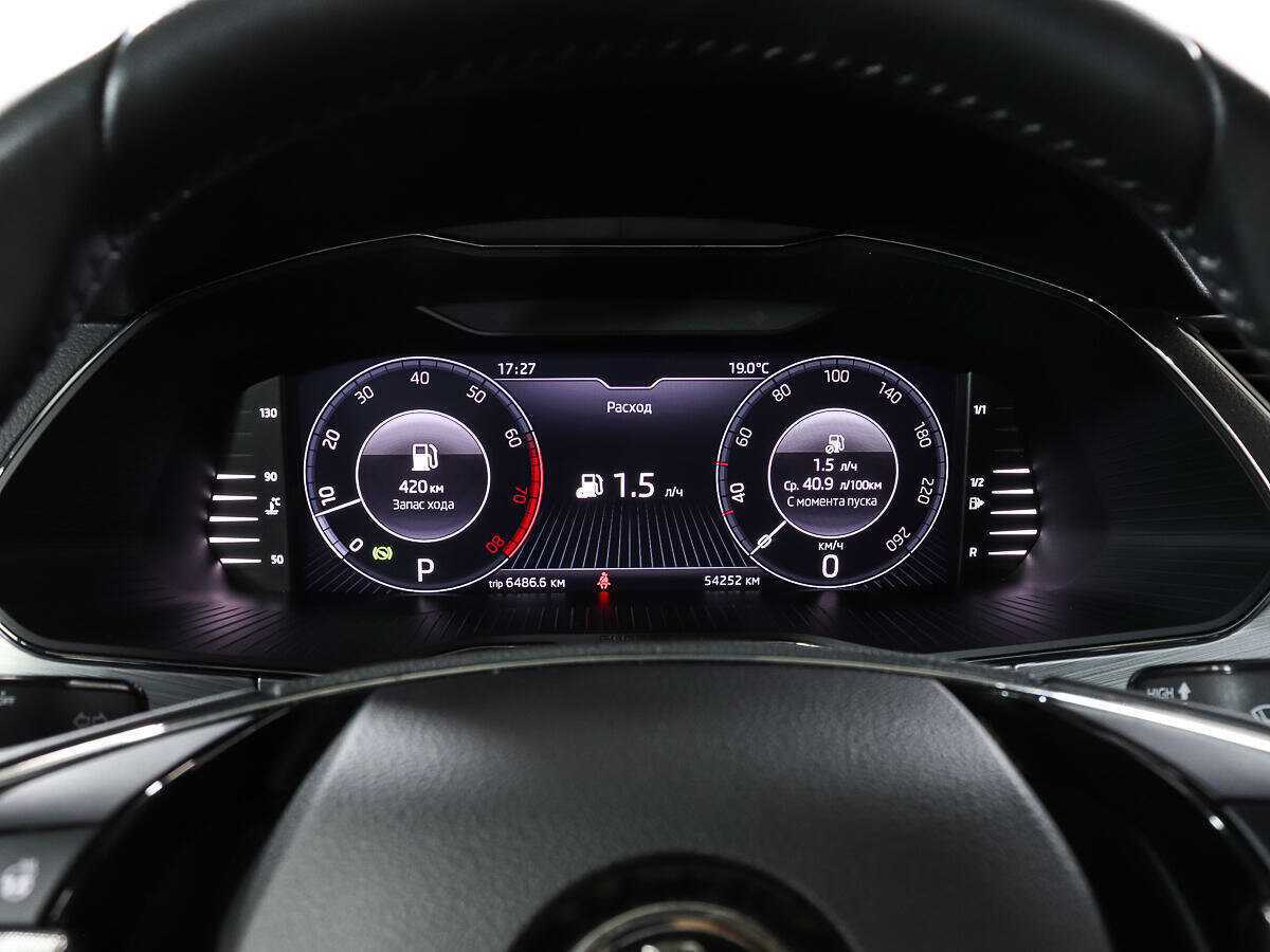 Skoda Superb 2021 года с пробегом. Фото: #10